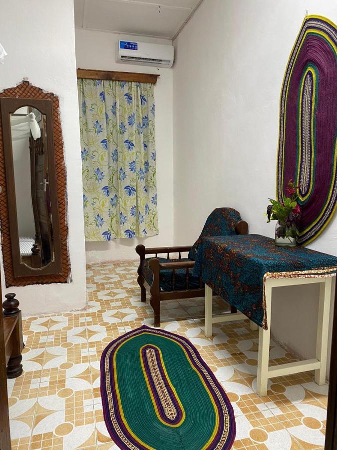 Sanaa Hostel Zanzibar Buitenkant foto
