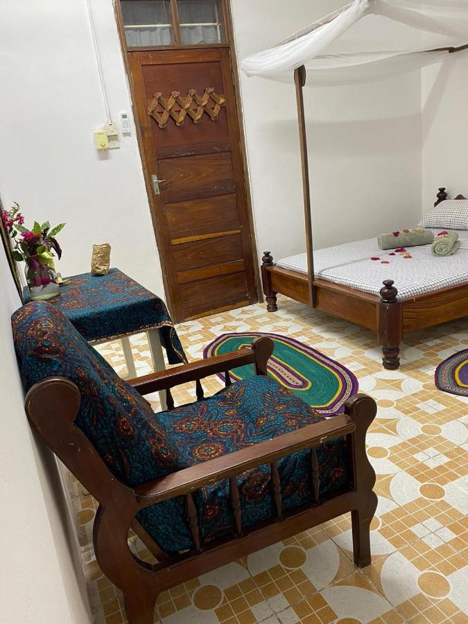 Sanaa Hostel Zanzibar Buitenkant foto