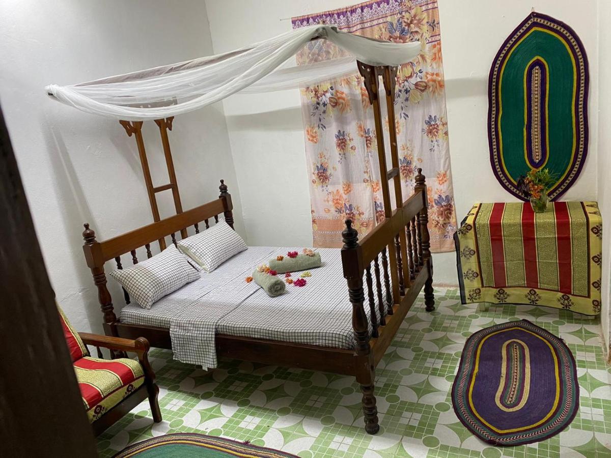 Sanaa Hostel Zanzibar Buitenkant foto
