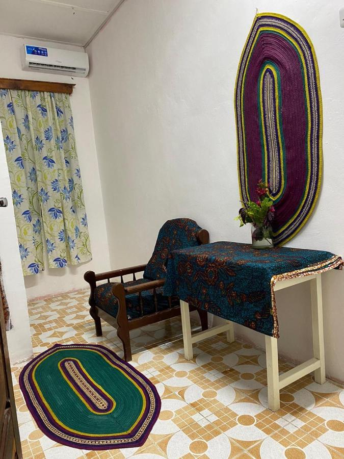 Sanaa Hostel Zanzibar Buitenkant foto
