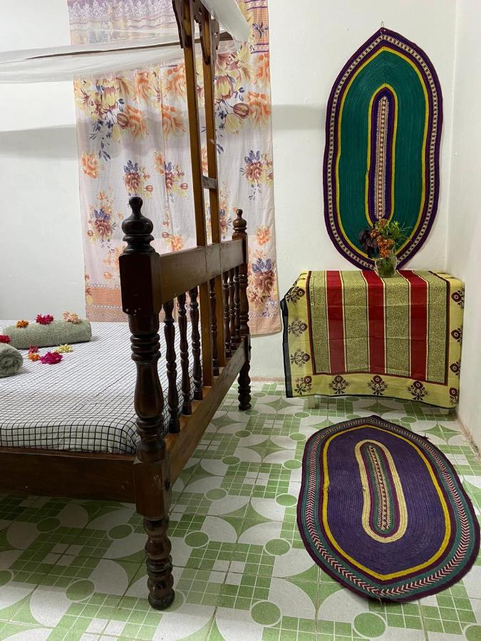 Sanaa Hostel Zanzibar Buitenkant foto